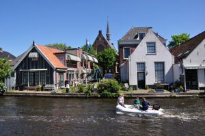 Nederland_Zuid-Holland,_Leiderdorp,_Oude_Rijn